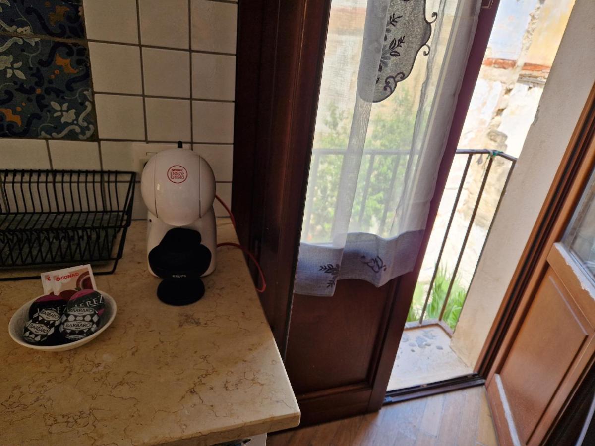 Casette Di Alex Con Terrazza Trapani Eksteriør bilde